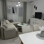 Apartment Pontis Okrug Gornji